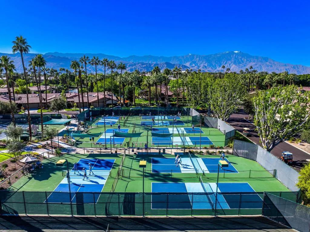 160 Deer Spring Way, Palm Desert, California 92211 home-pic-45